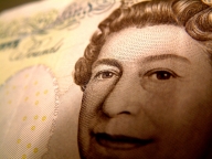 Statul britanic anchetează băncile pe care le-a salvat