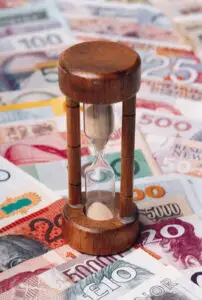 Decizie: Grupa 1 de muncă se poate pensiona cu jumătate de an mai devreme