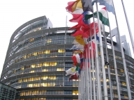 Parlamentul European: Agenţiile de rating sunt parţial vinovate pentru criză