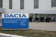 Dacia face angajări şi prelungeste contracte!
