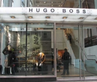 Profitul Hugo Boss, în scădere uşoară