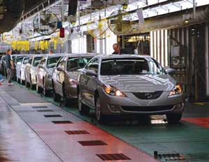 Toyota, cea mai productivă companie de maşini din America de Nord