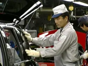 Mazda recheamă 280.000 de unităţi