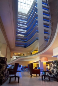 Dublă performanţă pentru cel mai mare hotel de cinci stele din România