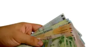 Scăderea puternică a PIB-ului i-a surprins pe analiştii români