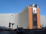Comisia Europeană pune băncile sub control strict