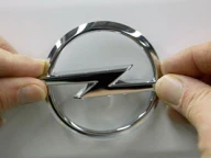 Magna vrea să readucă pe profit Opel până în 2011