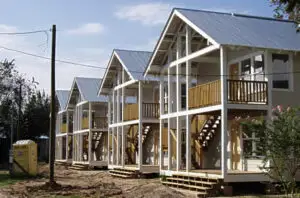 Numărul autorizaţiilor de construcţie eliberate a crescut cu 40% în primele luni din 2007