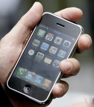 Abonament pentru iPhone 3G, vândut exclusiv online de Orange