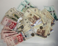 Miniştrii bulgari vor avea salarii cu 15% mai mici