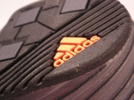 Adidas are probleme cu restructurarea Reebok