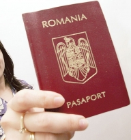 Liberalii moldoveni cer eliminarea vizelor impuse României