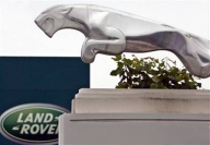 Jaguar Land Rover ar putea închide fabricile din Marea Britanie pe timpul verii