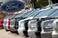 Ford ar putea derula o emisiune de acţiuni pentru a-şi acoperi datoriile