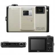 Nikon S1000PJ, primul aparat foto cu proiector din lume, vine în România
