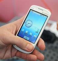 HTC Magic, telefonul cu Android, este disponibil în România