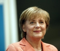 Merkel vrea ca femeile să fie plătite la fel ca bărbaţii