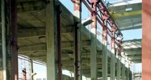 Doar şase mall-uri, din 82 anunţate, sunt în construcţie