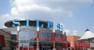 Immoeast îşi reia investiţiile, prin extinderea unui mall din Polonia