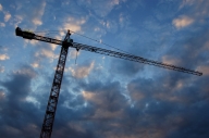 Volumul construcţiilor a scăzut cu 10% atât în iulie, cât şi la şapte luni