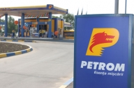 Petrom ieftineşte carburanţii cu 3 bani/litru