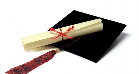 UPDATE: Angajatorii de prestigiu nu mai pun preţ pe diplomele universitare