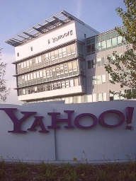 Se întâmplă şi la „case mari”: Yahoo se pregăteşte de restructurări masive