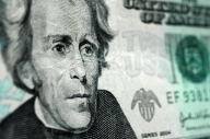 Băncile centrale, atac la dolar