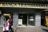 Mai mulţi bani pentru medici din partea Băncii Transilvania