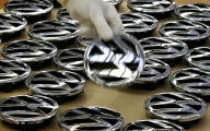 Volkswagen cumpără 49,9% din Porsche pentru 4 miliarde de euro