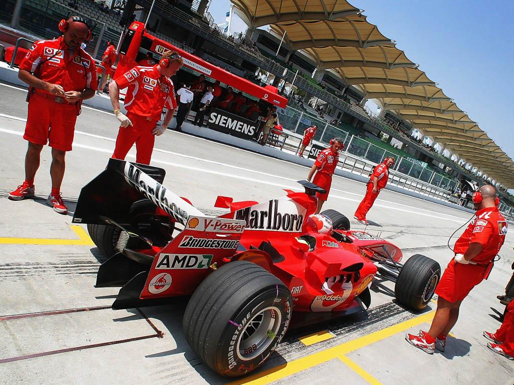 SCANDAL în Formula 1: spionaj industrial Ferrari – McLaren