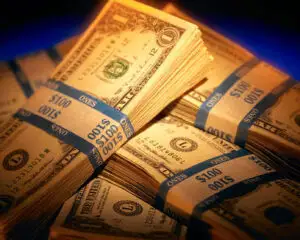 România şi Polonia sunt ţările estice care au atras cele mai multe investiţii străine, în 2006
