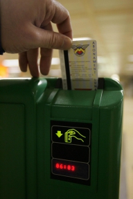 De la 1 ianuarie, cartelele de metrou pot fi cumpărate cu cardul în 24 de staţii