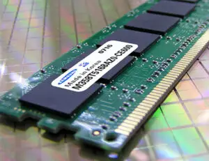 Chip-urile de memorie au redus profitul Samsung cu 5% în al doilea trimestru