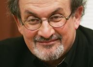 Rushdie despre România: „Dracula, Nadia Comăneci şi Ionesco”