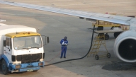 Petrom va delista firma sa de carburanţi pentru avioane
