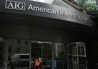 Cinci directori ai AIG ar putea demisiona din cauza reducerii bonusurilor