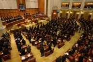Parlamentul a respins eliminarea impozitului forfetar