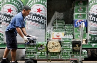 Heineken închide fabrica din Haţeg şi concediază 98 de angajaţi
