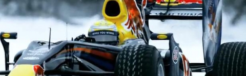 Maşină de Formula 1, pe gheaţă