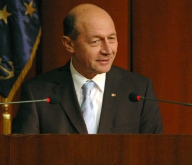 Băsescu a promulgat bugetul de stat şi bugetul asigurărilor sociale pe 2010