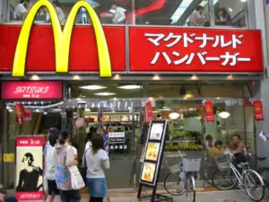 McDonald’s, chemat în judecată de un avocat chinez