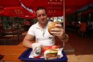 France Presse: taxa fast-food stârneşte îndoieli cu privire la eficacitate