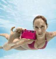 Sony a lansat cea mai subţire cameră foto rezistentă la apă
