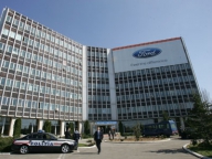 Acţionarii minoritari ai Automobile Craiova obligaţi să vândă acţiunile