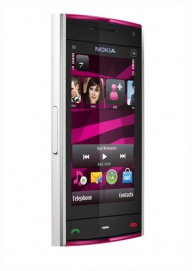Nokia X6 16GB, disponibil în România