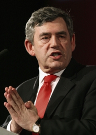 Gordon Brown îi lovește pe nemți