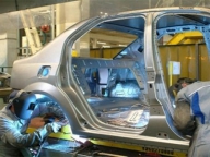 Uzina Dacia accelerează producţia, la 1.366 de vehicule pe zi