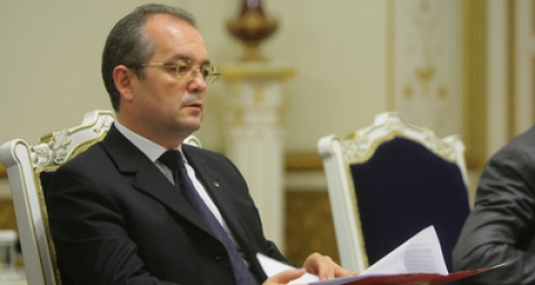 Boc: „Fără reforme, România va ajunge în situaţia Greciei”