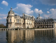 Franţa îşi vinde monumentele istorice pentru a-şi plăti datoria